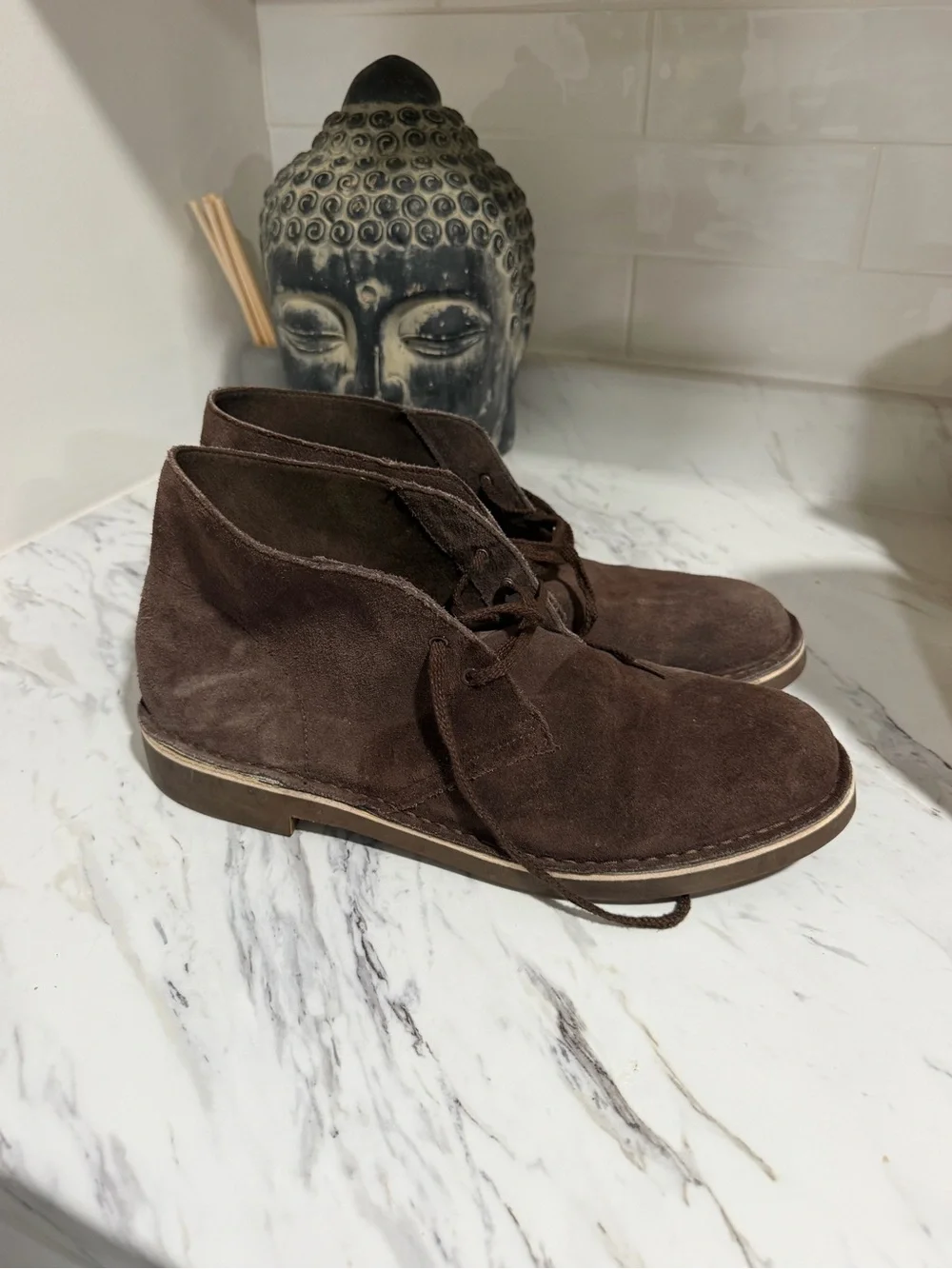 Mens Clarks desert boot size 10.5 brown suede. Excellent condition